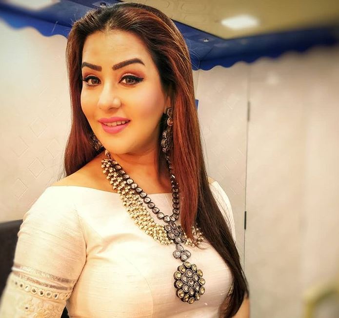 #BB12: Bigg Boss Season 11 winner Shilpa Shinde comes out in support of